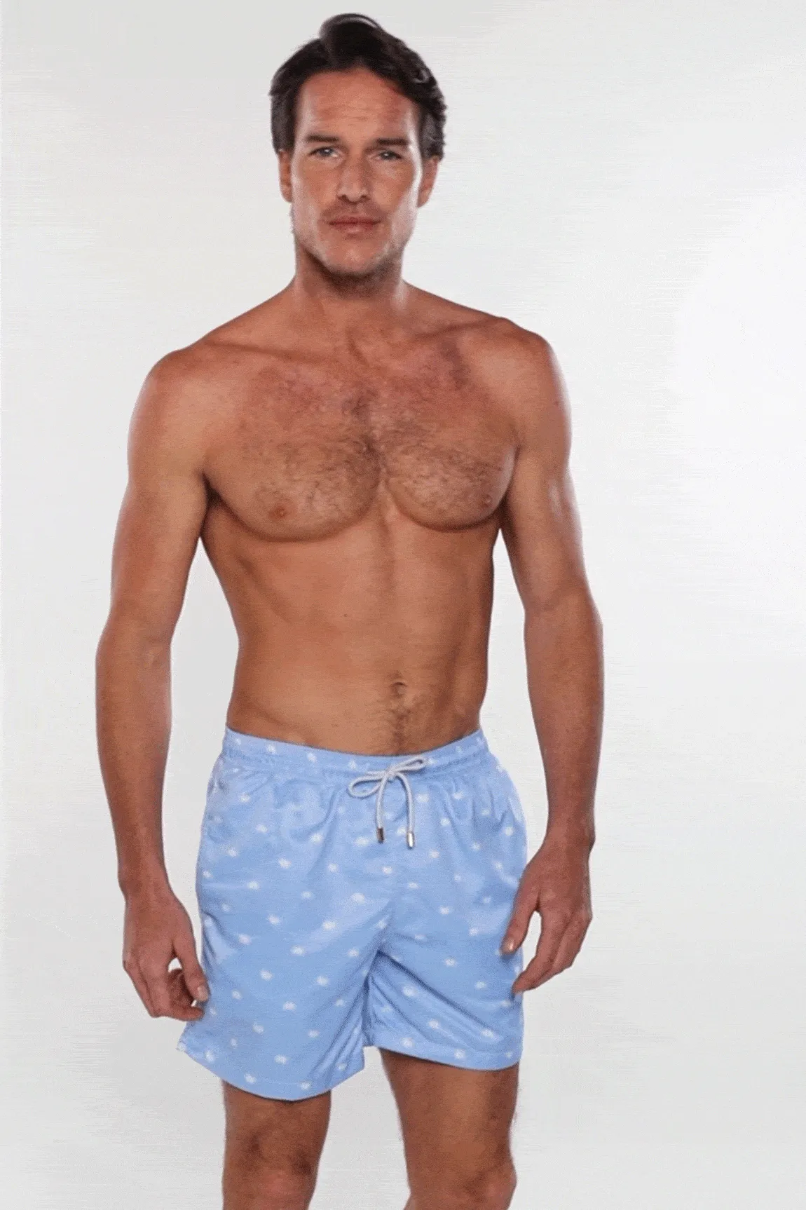 A Single Daisy Men Trunk