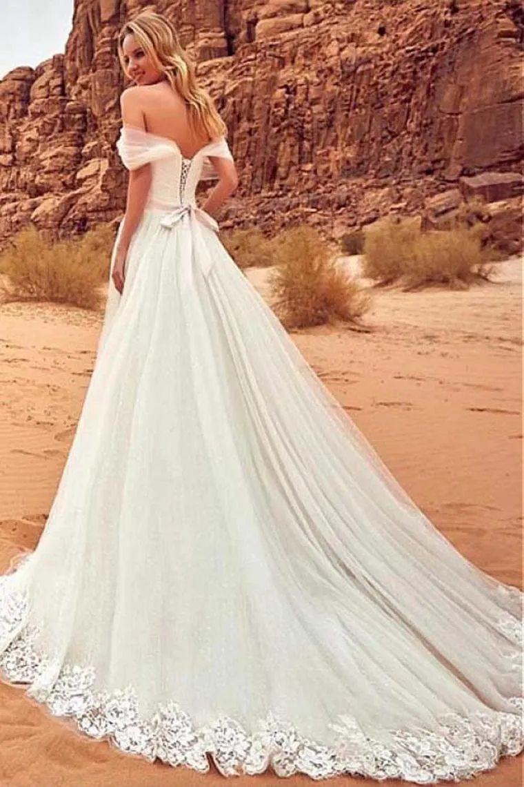 Charming Off The Shoulder Tulle Long Beach Wedding Dress With STKPYAQGZNX