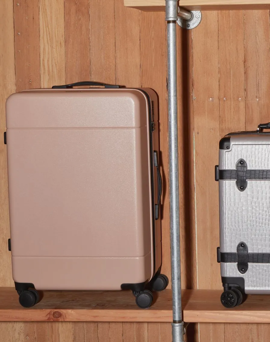 Hue Medium Luggage