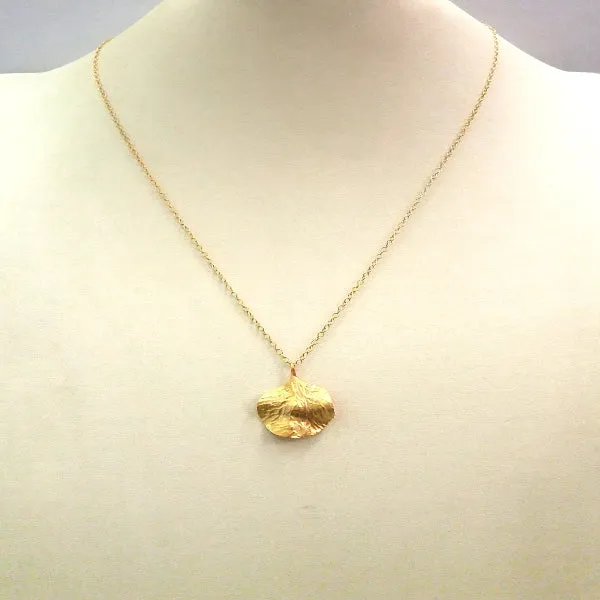 Leaf Single Pendant Necklace