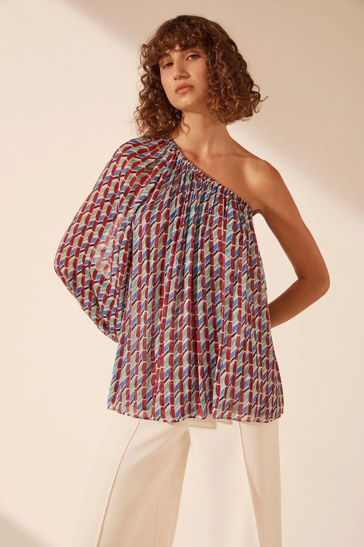 MARIBEL ONE SHOULDER BLOUSE