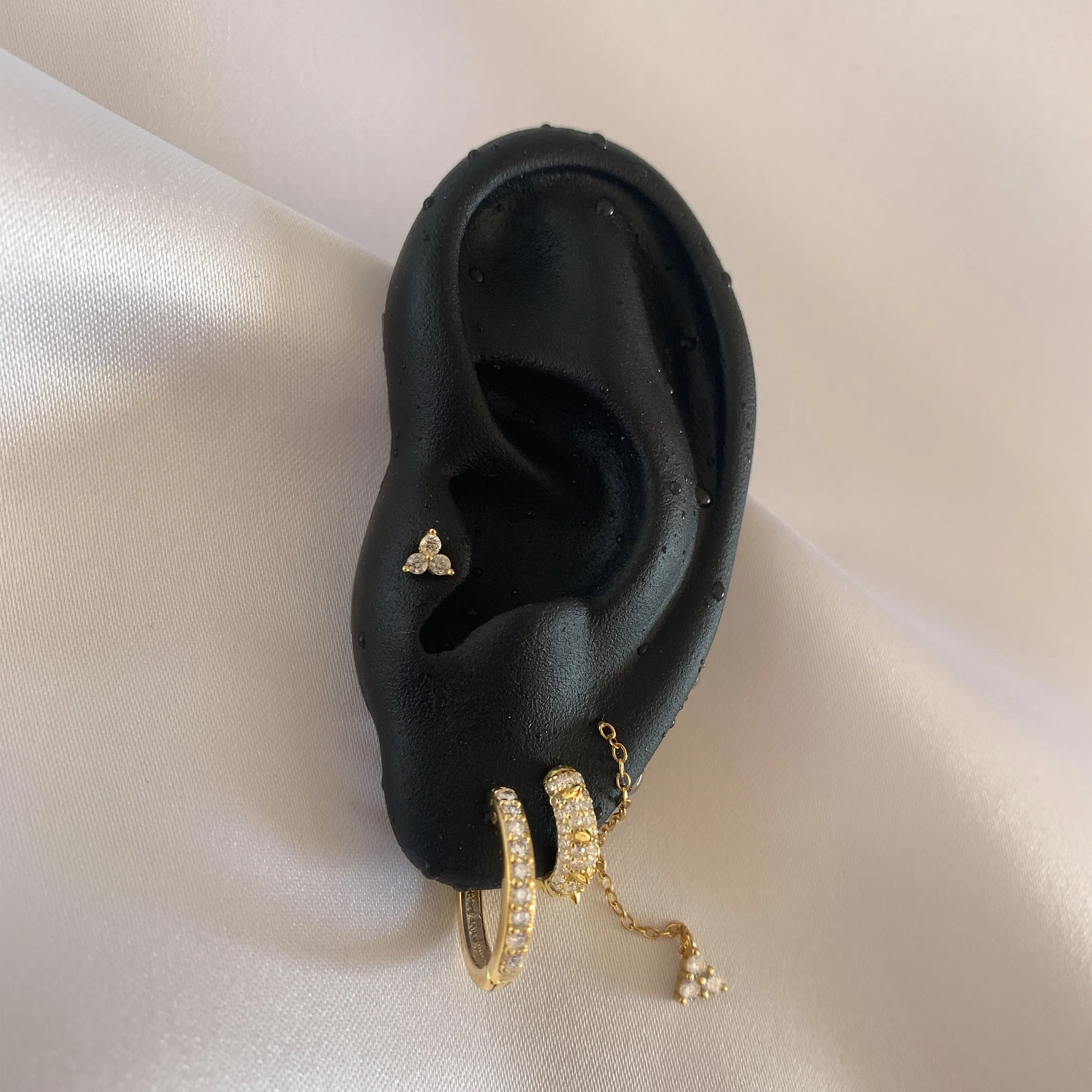 THREADER SINGLE EARRING